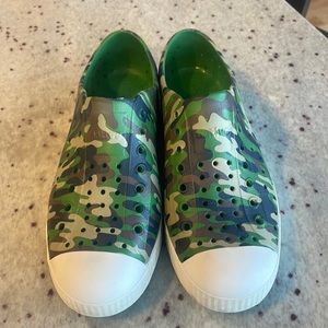 Almost Brand New Boys Camo Native Jefferson Size 3